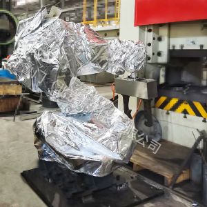 耐高温防护服：为机器人穿上隔热铠甲，高效作业更安心