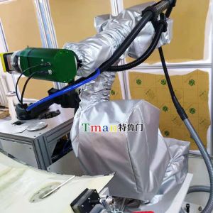 ABB IRB1600打磨机器人：为何机器人防护服不可或缺？