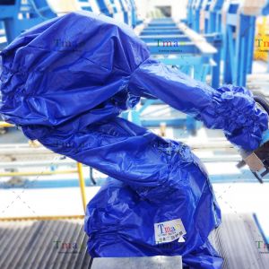 使用防水防潮机器人防护服的注意事项