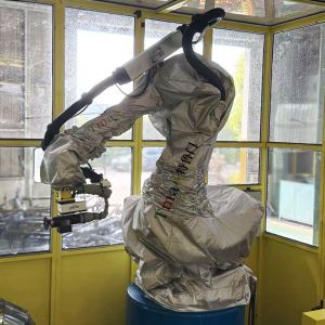 发那科R2000IC-165F机器人阻燃防护服，守护焊接智造
