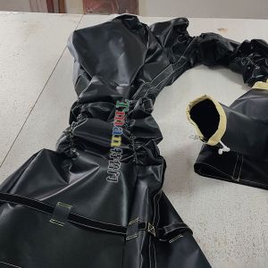别装错!机器人防水防护服安装要点收好
